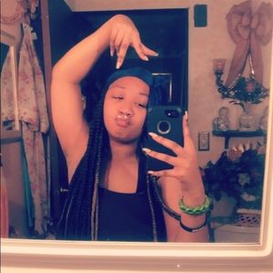 Meet your Posher, Deebrasii